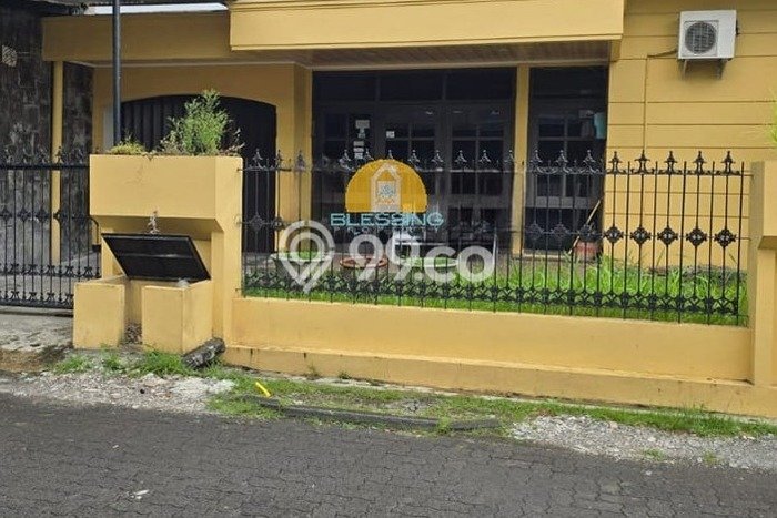 Rumah Strategis Modern Lb 140m2 di Semarang Utara, Semarang Rumah Strategis Modern Lb 140m2 di Semarang Utara, Semarang