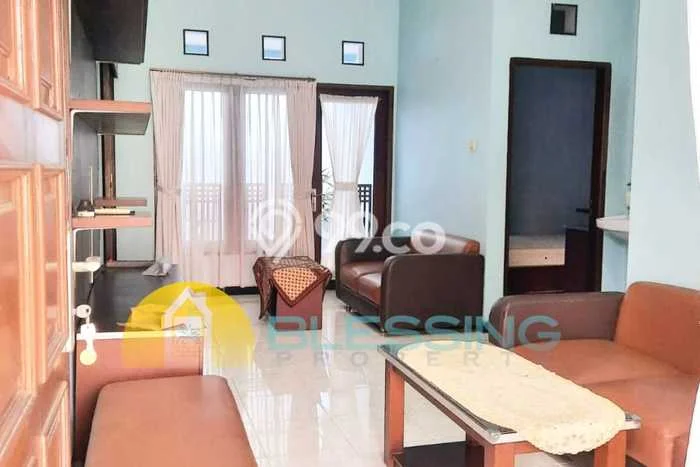 Rumah Modern LT 135m2m² Terawat di Tembalang, Dekat Pusat Perbelanjaan, Semarang Rumah Modern LT 135m2m² Terawat di Tembalang, Dekat Pusat Perbelanjaan, Semarang