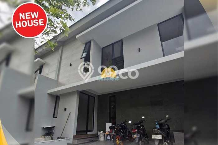 Dijual Rumah Luas Elegan Dengan View Eksklusif di Candi Golf, Semarang Dijual Rumah Luas Elegan Dengan View Eksklusif di Candi Golf, Semarang