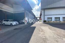 Area Ramai! Pabrik Dijual di Plumbon untuk Bisnis Luas Bangunan 12000m2 Area Ramai! Pabrik Dijual di Plumbon untuk Bisnis Luas Bangunan 12000m2