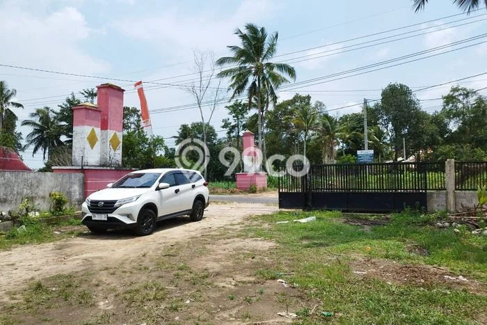 SEGERA MILIKI! Rumah area Pangkalan Baru, Bangka Tengah, Luas 1016m2m² Bangunan 100m2m² SEGERA MILIKI! Rumah area Pangkalan Baru, Bangka Tengah, Luas 1016m2m² Bangunan 100m2m²