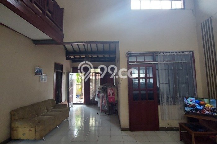 Dijual Rumah 5 Kamar Lokasi Ideal Nyaman dan Strategis di Babakan Ciparay Dijual Rumah 5 Kamar Lokasi Ideal Nyaman dan Strategis di Babakan Ciparay