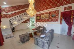 Rumah Asri di , Bandung, Luas 250m2m² LB 350m2m² Rumah Asri di , Bandung, Luas 250m2m² LB 350m2m²