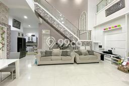 For Sale! Luxury House LT 260m2 Desain Modern di Kopo For Sale! Luxury House LT 260m2 Desain Modern di Kopo