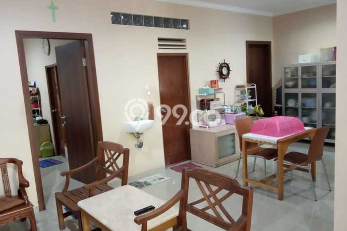Hunian Eksklusif Siap Huni LT 120m2 di Kembangan, Jakarta Barat Hunian Eksklusif Siap Huni LT 120m2 di Kembangan, Jakarta Barat