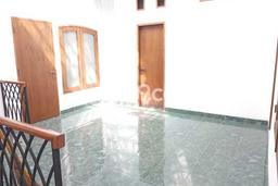 Sewa Rumah Modern di Menteng Harga Rp 750 Juta/ Tahun Sewa Rumah Modern di Menteng Harga Rp 750 Juta/ Tahun