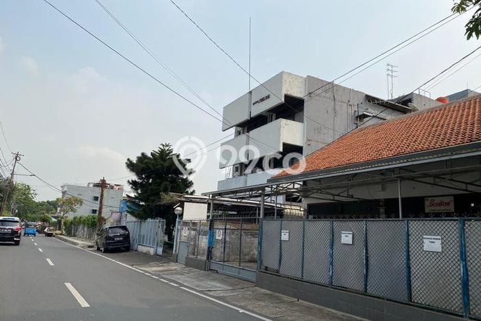 Untuk Dijual Komersial di Senen Jakarta Pusat LT 496m2 / LB 629m2 Untuk Dijual Komersial di Senen Jakarta Pusat LT 496m2 / LB 629m2