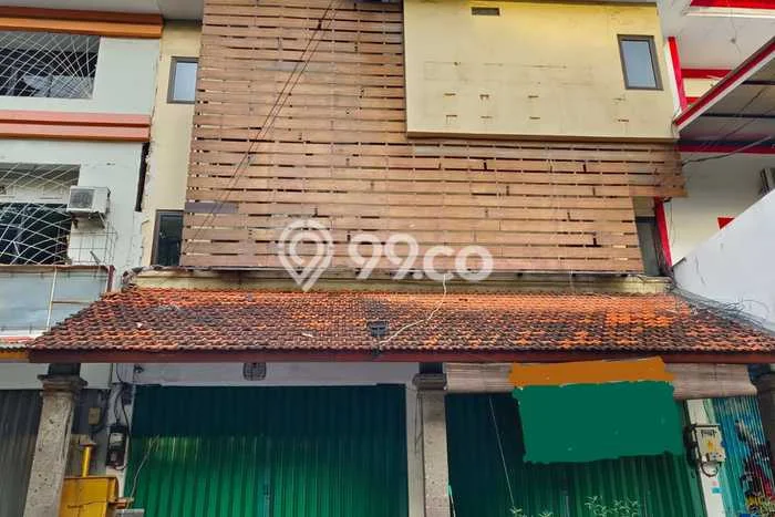 Unit Ruko Dijual di Kuta Badung Luas Tanah 393m2, Luas Bangunan 450m2 Unit Ruko Dijual di Kuta Badung Luas Tanah 393m2, Luas Bangunan 450m2