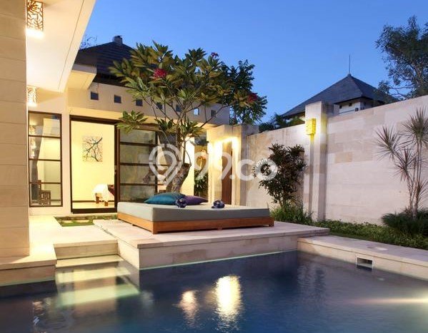 For Sale! Luxury House LT 326m2 Desain Elegan di Seminyak For Sale! Luxury House LT 326m2 Desain Elegan di Seminyak