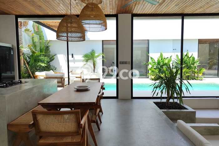For Sale! Luxury House LT 230m2 Desain Modern di Kerobokan For Sale! Luxury House LT 230m2 Desain Modern di Kerobokan