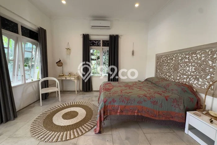 BISNIS POTENSIAL! Vila Kawasan , Luas 300m2m², ROI Tinggi BISNIS POTENSIAL! Vila Kawasan , Luas 300m2m², ROI Tinggi