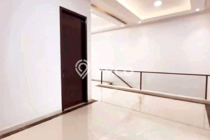 Best Deal Hunian Mewah Ideal dan Luas di Banyumanik, Semarang Best Deal Hunian Mewah Ideal dan Luas di Banyumanik, Semarang