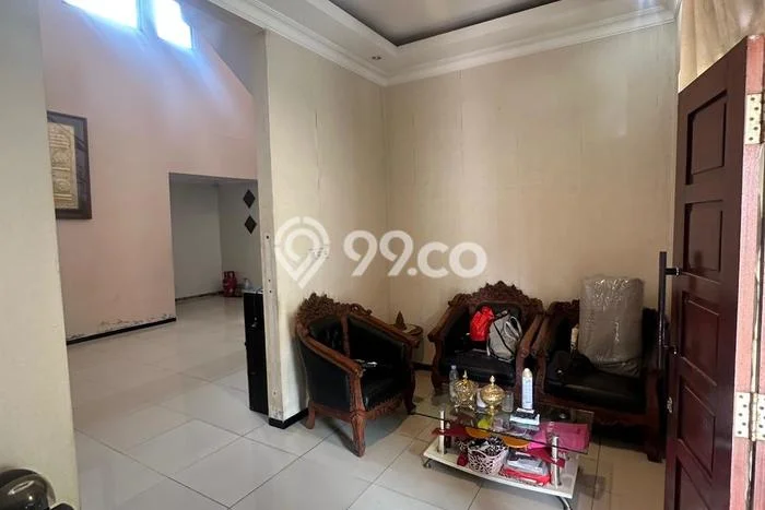 Dijual Rumah 4 Kamar Lokasi Ideal Bagus dan Strategis di Banyumanik Dijual Rumah 4 Kamar Lokasi Ideal Bagus dan Strategis di Banyumanik
