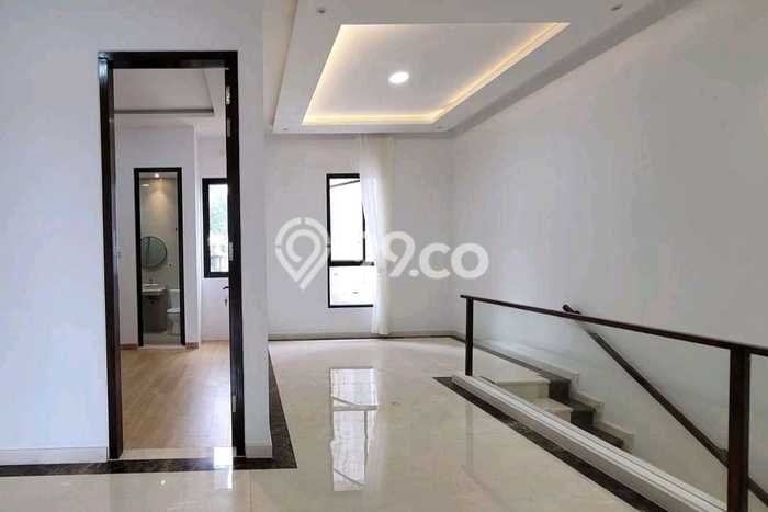 Best Deal Hunian Mewah Ideal dan Luas di Banyumanik, Semarang Best Deal Hunian Mewah Ideal dan Luas di Banyumanik, Semarang