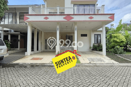 Jual Rumah Mewah Elegan Dengan View Cantik di Bintaro, Tangerang Selatan Jual Rumah Mewah Elegan Dengan View Cantik di Bintaro, Tangerang Selatan