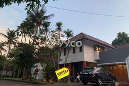 Hunian Elit LB 500m2 Siap Pakai Desain Elegan di Bintaro, Tangerang Selatan Hunian Elit LB 500m2 Siap Pakai Desain Elegan di Bintaro, Tangerang Selatan