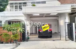 Rumah Luxury Modern Tanpa Renovasi di Bintaro Tangerang Selatan Rumah Luxury Modern Tanpa Renovasi di Bintaro Tangerang Selatan