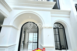 Ready to Use! Luxury House LT 207m2 Desain Elegan di Bintaro Ready to Use! Luxury House LT 207m2 Desain Elegan di Bintaro