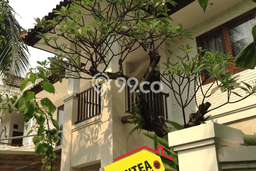 Jual Rumah Luas Elegan Dengan View Eksklusif di Bintaro, Tangerang Selatan Jual Rumah Luas Elegan Dengan View Eksklusif di Bintaro, Tangerang Selatan
