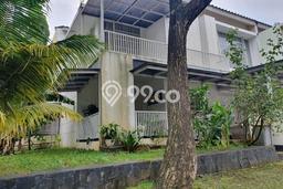 Rumah Elit LB 400m2 Siap Huni Desain Elegan di Bintaro, Tangerang Selatan Rumah Elit LB 400m2 Siap Huni Desain Elegan di Bintaro, Tangerang Selatan