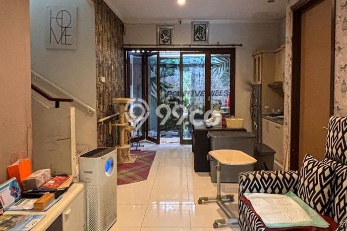 Rumah Elit LB 110m2 Siap Pakai Desain Elegan di Bintaro, Tangerang Selatan Rumah Elit LB 110m2 Siap Pakai Desain Elegan di Bintaro, Tangerang Selatan