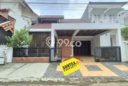 Rumah Mewah LB 200m2 Siap Huni Desain Elegan di Bintaro, Tangerang Selatan Rumah Mewah LB 200m2 Siap Huni Desain Elegan di Bintaro, Tangerang Selatan