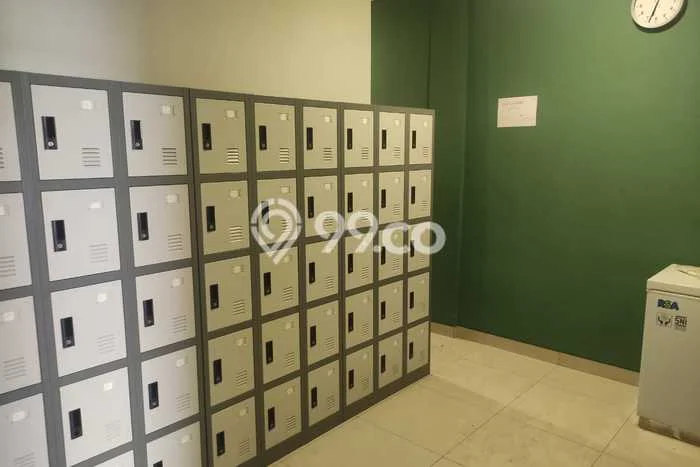 Ruko Dijual di Prime Area Jakarta Barat Luas 650m2 Ruko Dijual di Prime Area Jakarta Barat Luas 650m2
