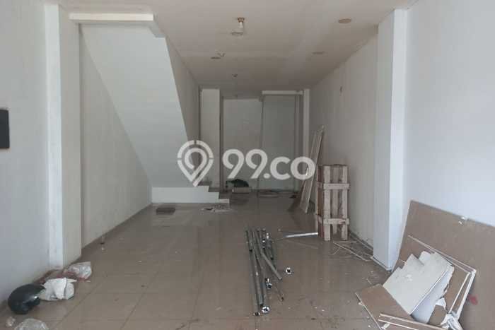 Ruko Dijual di Cengkareng LT 67m2, LB 200m2 untuk Investasi Ruko Dijual di Cengkareng LT 67m2, LB 200m2 untuk Investasi