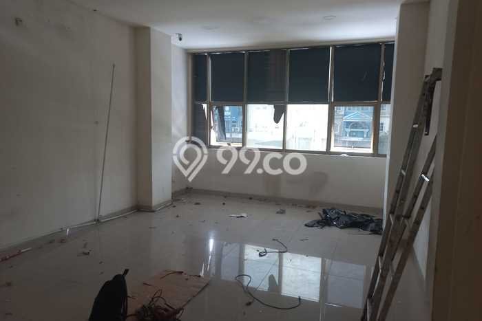 Ruko Dijual di Cengkareng LT 67m2, LB 200m2 untuk Investasi Ruko Dijual di Cengkareng LT 67m2, LB 200m2 untuk Investasi