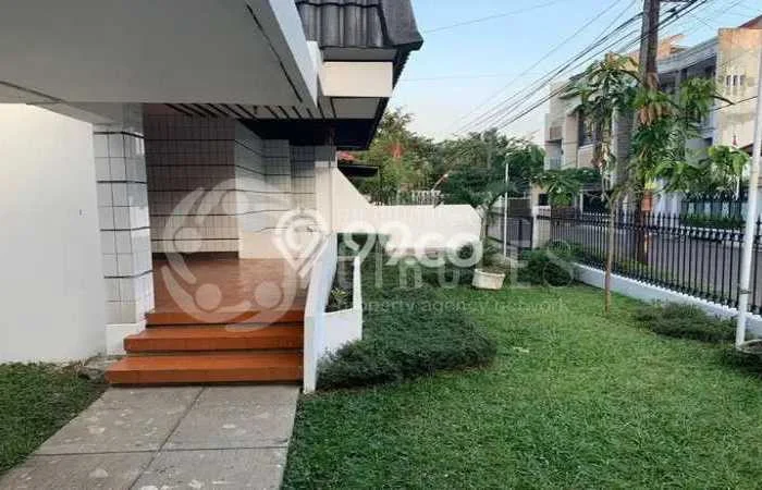 Siap Huni Hunian Elit 6 Kamar di Lengkong Dekat ke Mana Pun Siap Huni Hunian Elit 6 Kamar di Lengkong Dekat ke Mana Pun