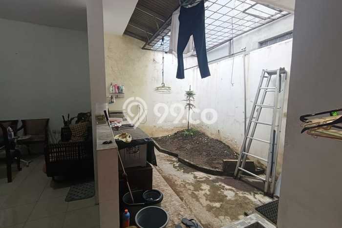Dijual Rumah Minimalis Bagus Punya 4 KT di Tenggilis Mejoyo Surabaya SHM Dijual Rumah Minimalis Bagus Punya 4 KT di Tenggilis Mejoyo Surabaya SHM