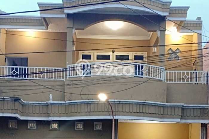 Dijual Rumah 6 Kamar Lokasi Strategis Bagus dan Strategis di Manyar Dijual Rumah 6 Kamar Lokasi Strategis Bagus dan Strategis di Manyar