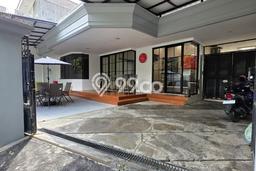 Ready to Use! Premium House LT 449m2 Desain Modern di Oro-Oro Dowo Ready to Use! Premium House LT 449m2 Desain Modern di Oro-Oro Dowo