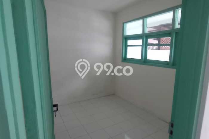 Disewakan! Rumah 5 Kamar Tidur &
2 Kamar Mandi di Sayap Dago, Bandung Disewakan! Rumah 5 Kamar Tidur &
2 Kamar Mandi di Sayap Dago, Bandung