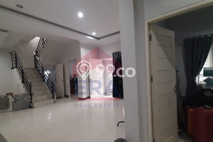 Hunian Cantik Modern Lb 150m2 di Pontianak Selatan, Pontianak Hunian Cantik Modern Lb 150m2 di Pontianak Selatan, Pontianak