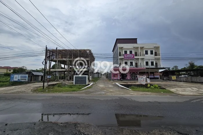FOR SALE! Ruko di Pontianak Tenggara Pontianak, LT 264m2, LB 504m2 FOR SALE! Ruko di Pontianak Tenggara Pontianak, LT 264m2, LB 504m2