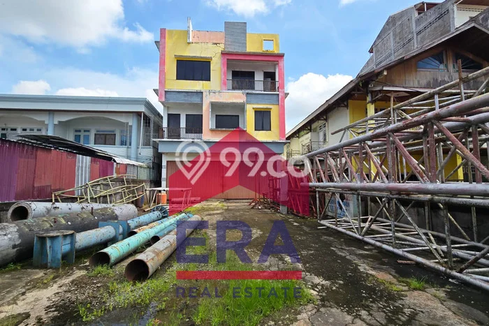 Ruko Dijual di Sungai Raya Kubu Raya dengan LB 582m2 Ruko Dijual di Sungai Raya Kubu Raya dengan LB 582m2