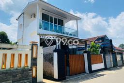 For Sale Rumah 3 Kamar Lokasi Ideal Bagus dan Strategis di Cisaat For Sale Rumah 3 Kamar Lokasi Ideal Bagus dan Strategis di Cisaat
