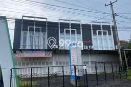 Area Ramai! Ruko Dijual di Cisaat untuk Bisnis Luas Bangunan 90m2 Area Ramai! Ruko Dijual di Cisaat untuk Bisnis Luas Bangunan 90m2
