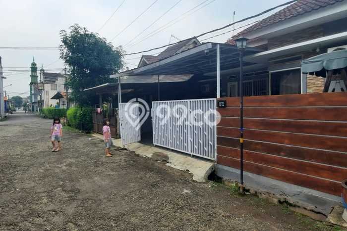For Sale Rumah 3 Kamar Lokasi Ideal Nyaman dan Strategis di Mustikajaya For Sale Rumah 3 Kamar Lokasi Ideal Nyaman dan Strategis di Mustikajaya