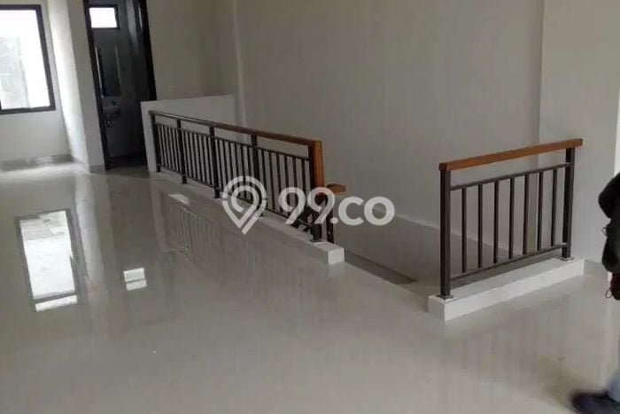Unit Ruko Dijual di Tangerang LT 72m2 & LB 120m2 Unit Ruko Dijual di Tangerang LT 72m2 & LB 120m2