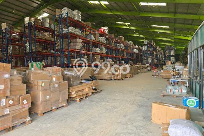 Gudang untuk disewa di Tangerang Kota punya LT 4200m2 & LB 1950m2 harga sewa kompetitif Gudang untuk disewa di Tangerang Kota punya LT 4200m2 & LB 1950m2 harga sewa kompetitif