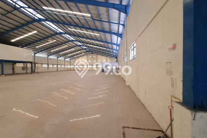 Gudang untuk Disewa di Pusat Tangerang Luas Bangunan 2500m2 Gudang untuk Disewa di Pusat Tangerang Luas Bangunan 2500m2