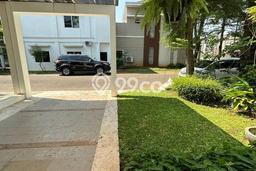 Ready to Use! Premium House LT 158m2 Desain Elegan di Lebak Bulus Ready to Use! Premium House LT 158m2 Desain Elegan di Lebak Bulus