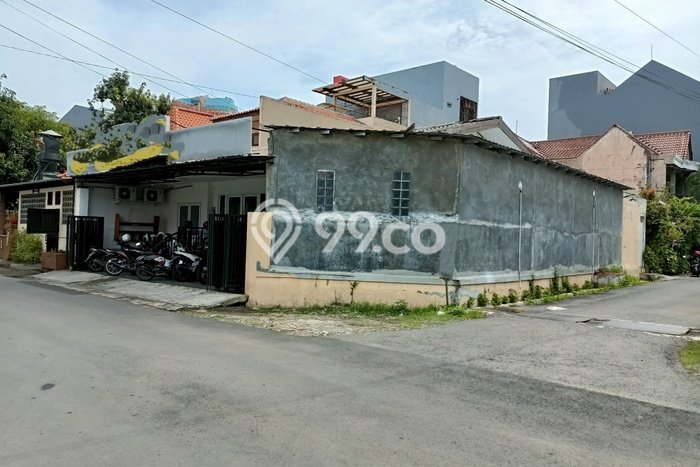 INVESTASI CERDAS! Rumah Exclusive , Semarang, LT 260m2m² LB 240m2m² INVESTASI CERDAS! Rumah Exclusive , Semarang, LT 260m2m² LB 240m2m²