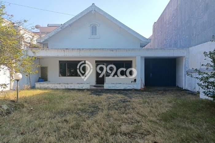 UNIT SPESIAL! Rumah area , 7 KT, Dekat Pusat Kota, Luas 685m2m² Bangunan 550m2m² UNIT SPESIAL! Rumah area , 7 KT, Dekat Pusat Kota, Luas 685m2m² Bangunan 550m2m²