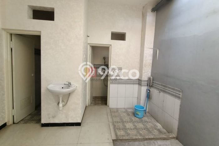 DIJUAL CEPAT! Rumah Puri Anjasmoro, Semarang, Luas 128m² Bangunan 104m² DIJUAL CEPAT! Rumah Puri Anjasmoro, Semarang, Luas 128m² Bangunan 104m²
