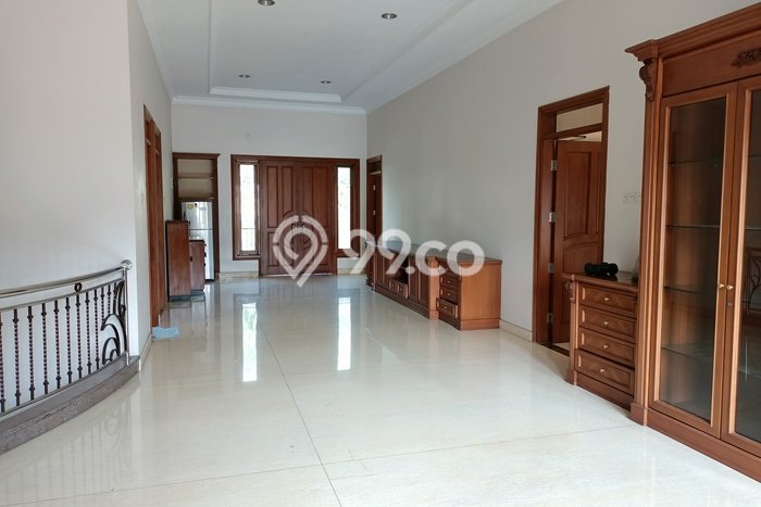 Rumah Luxury Modern Tanpa Renovasi di papandayan Semarang Rumah Luxury Modern Tanpa Renovasi di papandayan Semarang