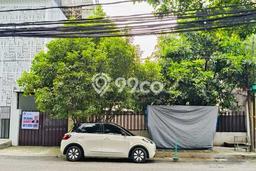 Unit Kantor Dijual di Senopati Jakarta Selatan Luas Tanah 334m2, Luas Bangunan 215m2 Unit Kantor Dijual di Senopati Jakarta Selatan Luas Tanah 334m2, Luas Bangunan 215m2