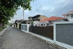 Rumah Elit LB 150m2 Siap Pakai Desain Elegan di Pejaten, Jakarta Selatan Rumah Elit LB 150m2 Siap Pakai Desain Elegan di Pejaten, Jakarta Selatan